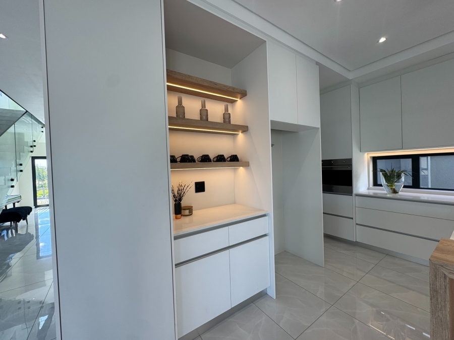 3 Bedroom Property for Sale in Sandown Western Cape